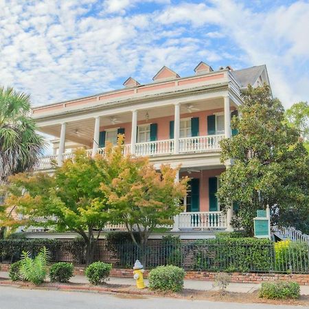 Daybed With Trundle In The Beautiful Ashley Inn 4 Blocks From King St Charleston Buitenkant foto