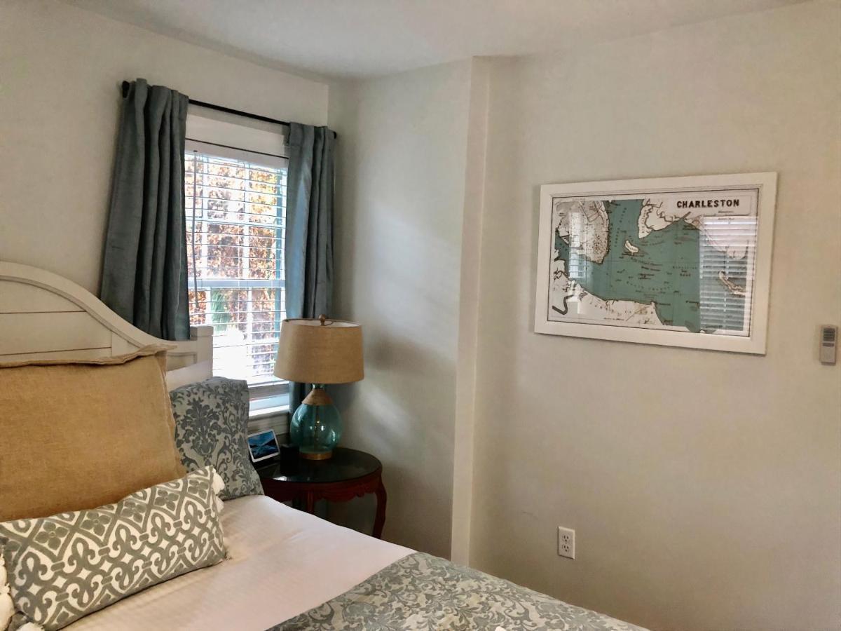 Daybed With Trundle In The Beautiful Ashley Inn 4 Blocks From King St Charleston Buitenkant foto