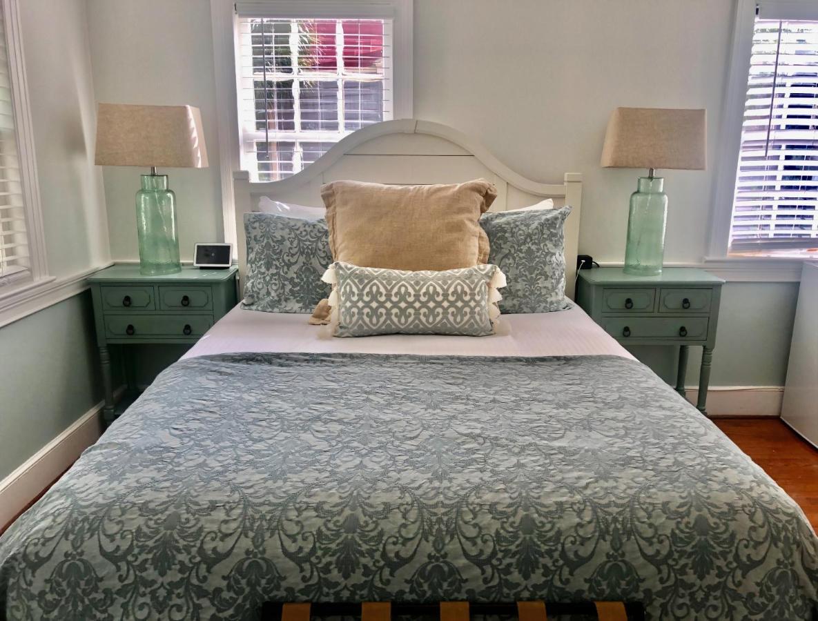 Daybed With Trundle In The Beautiful Ashley Inn 4 Blocks From King St Charleston Buitenkant foto