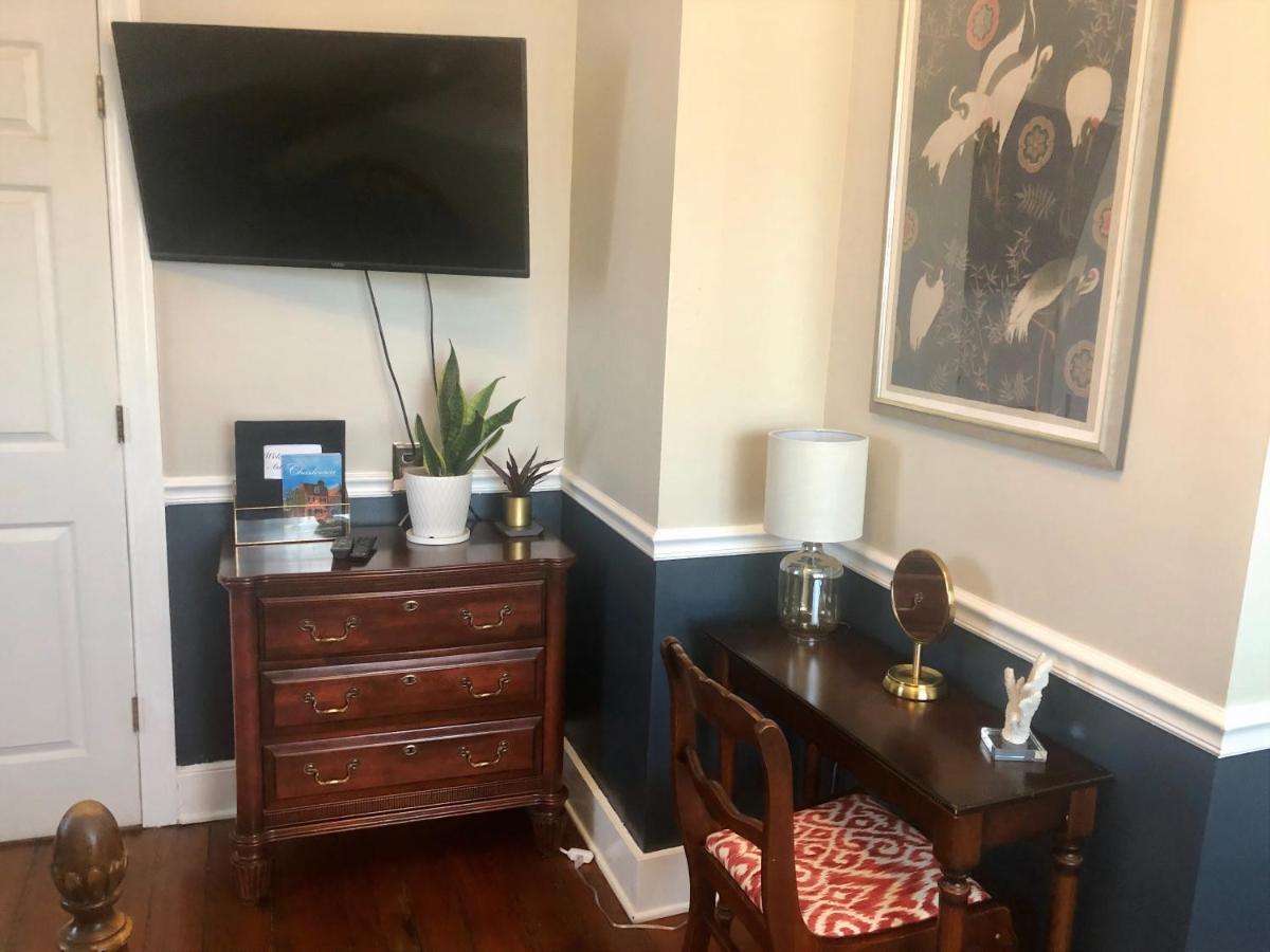 Daybed With Trundle In The Beautiful Ashley Inn 4 Blocks From King St Charleston Buitenkant foto