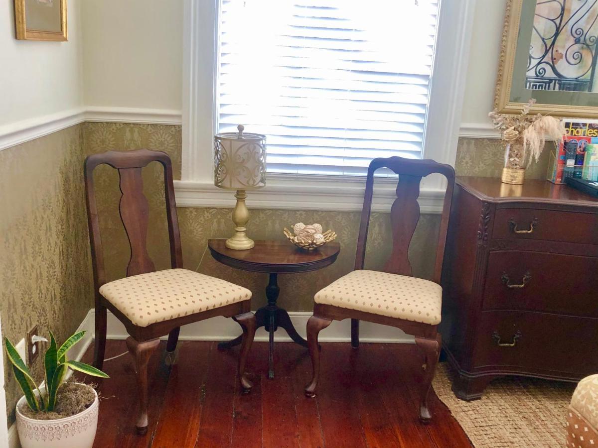 Daybed With Trundle In The Beautiful Ashley Inn 4 Blocks From King St Charleston Buitenkant foto