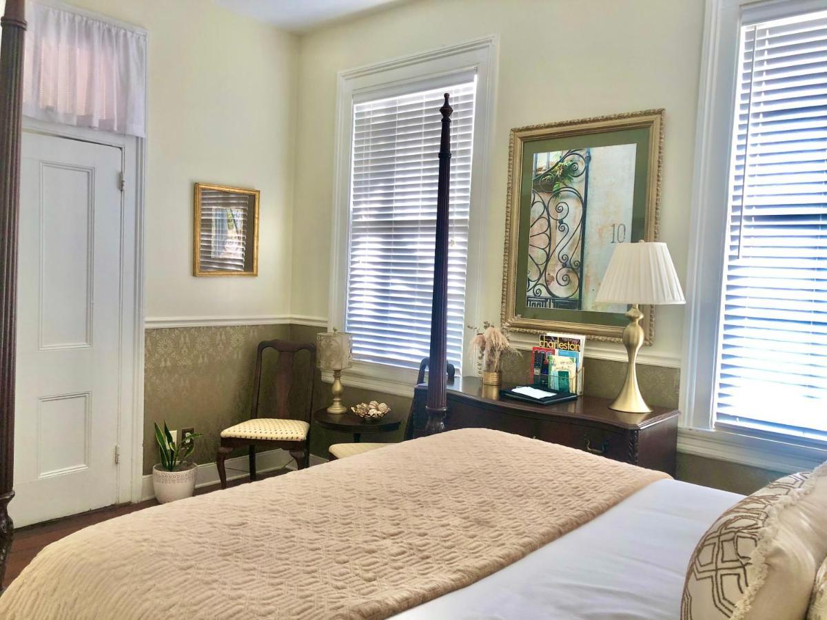 Daybed With Trundle In The Beautiful Ashley Inn 4 Blocks From King St Charleston Buitenkant foto