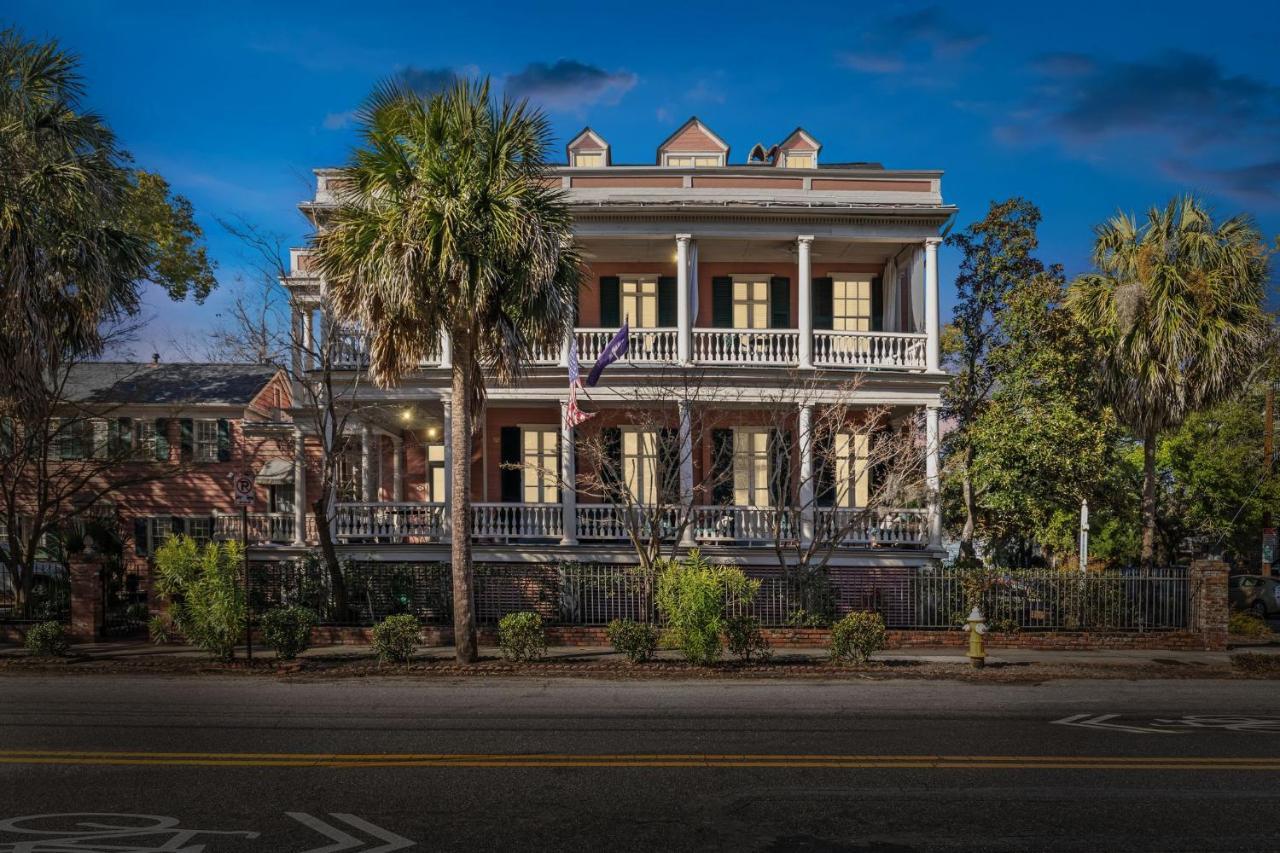 Daybed With Trundle In The Beautiful Ashley Inn 4 Blocks From King St Charleston Buitenkant foto