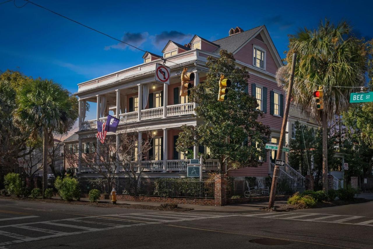 Daybed With Trundle In The Beautiful Ashley Inn 4 Blocks From King St Charleston Buitenkant foto