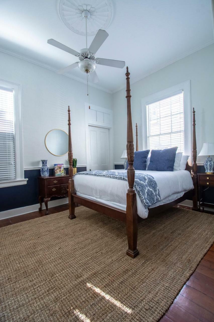 Daybed With Trundle In The Beautiful Ashley Inn 4 Blocks From King St Charleston Buitenkant foto