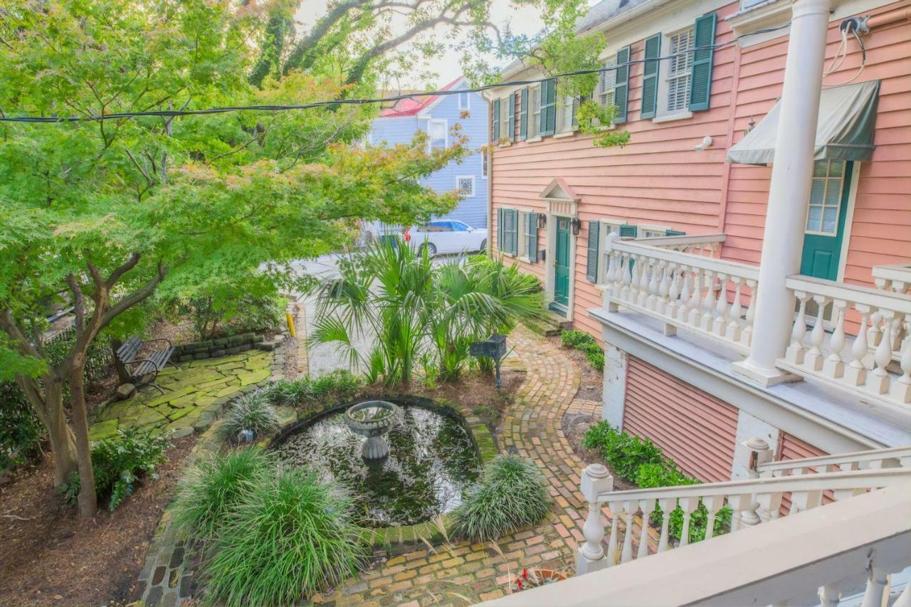Daybed With Trundle In The Beautiful Ashley Inn 4 Blocks From King St Charleston Buitenkant foto